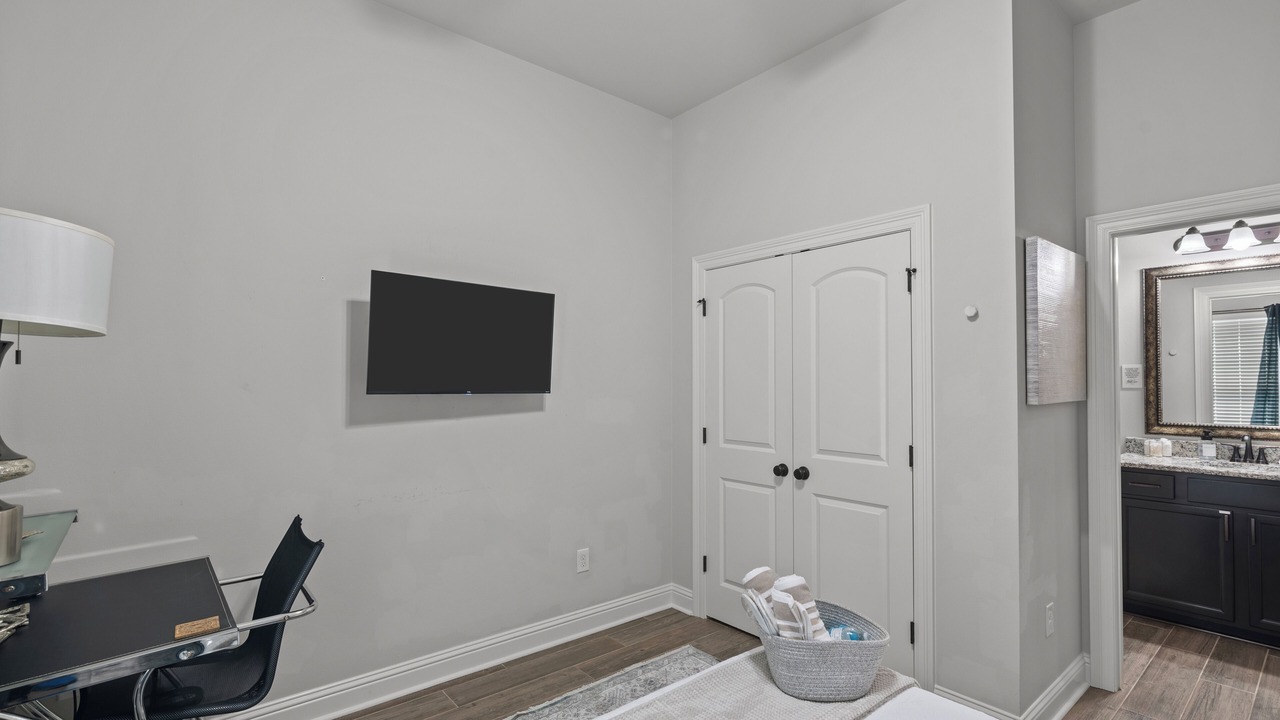 Photo of Bedroom in Shreveport