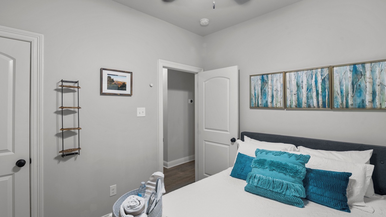 Photo of Bedroom in Shreveport