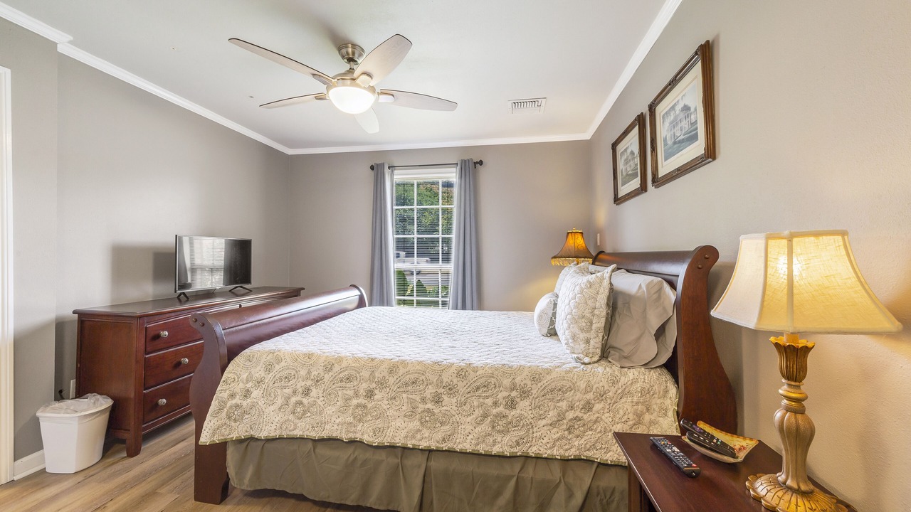Photo of Bedroom in Breaux Bridge
