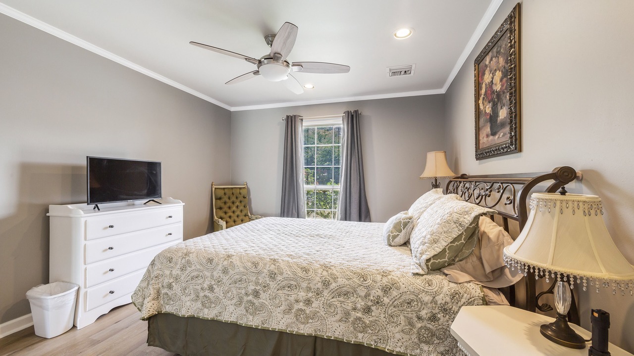 Photo of Bedroom in Breaux Bridge