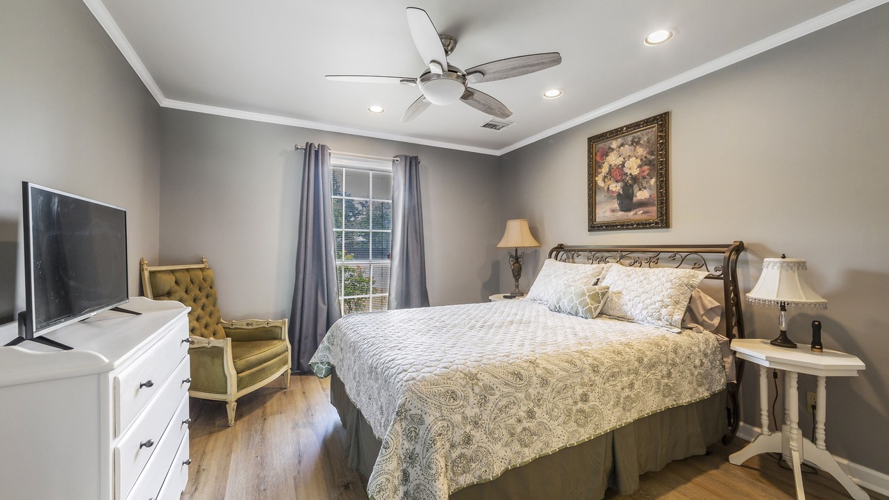 Photo of Bedroom in Breaux Bridge