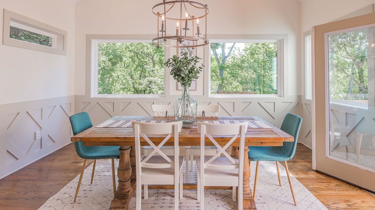 Photo of Livingroom in Northside