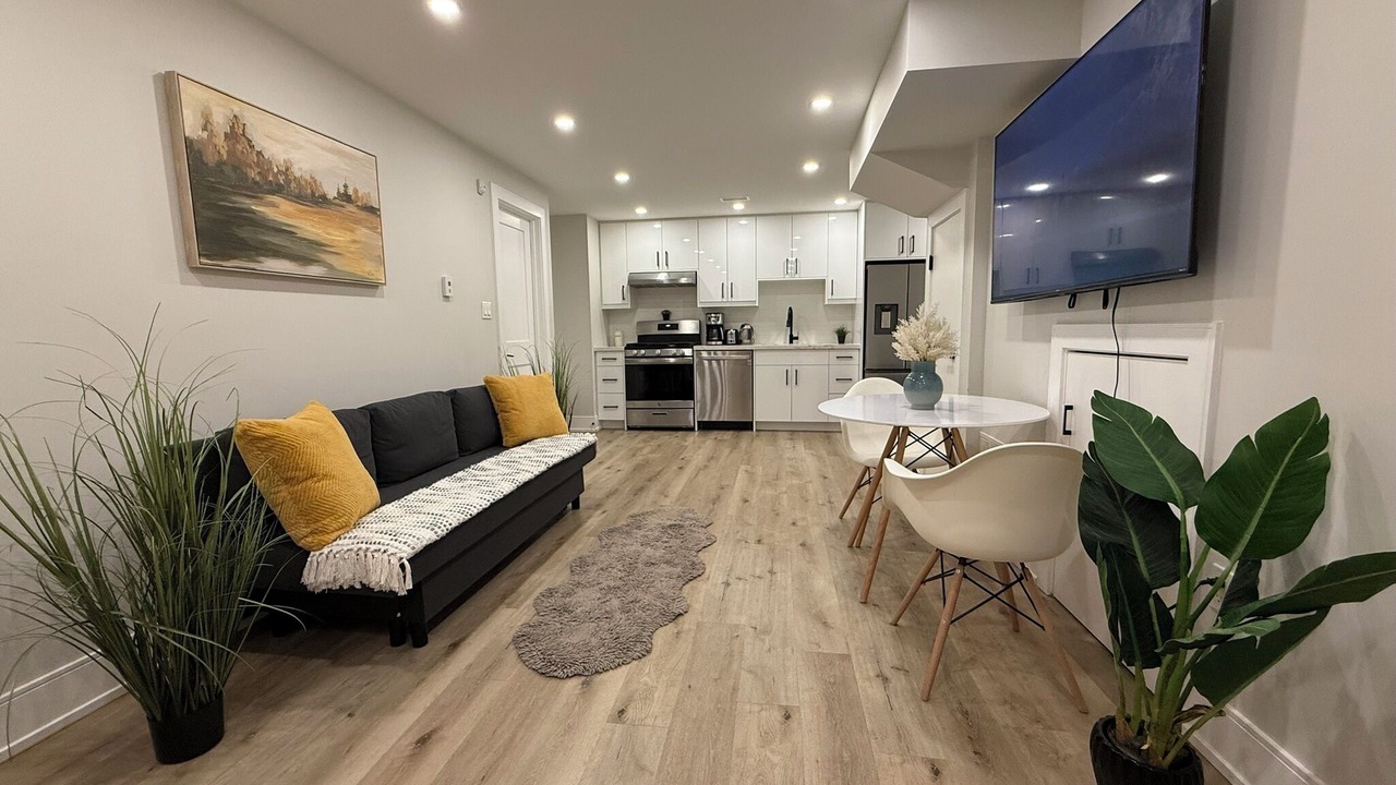 Photo of Livingroom in Beaconsfield Village