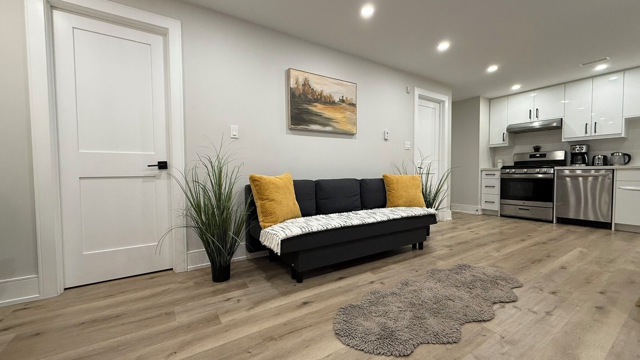Photo of Livingroom in Beaconsfield Village