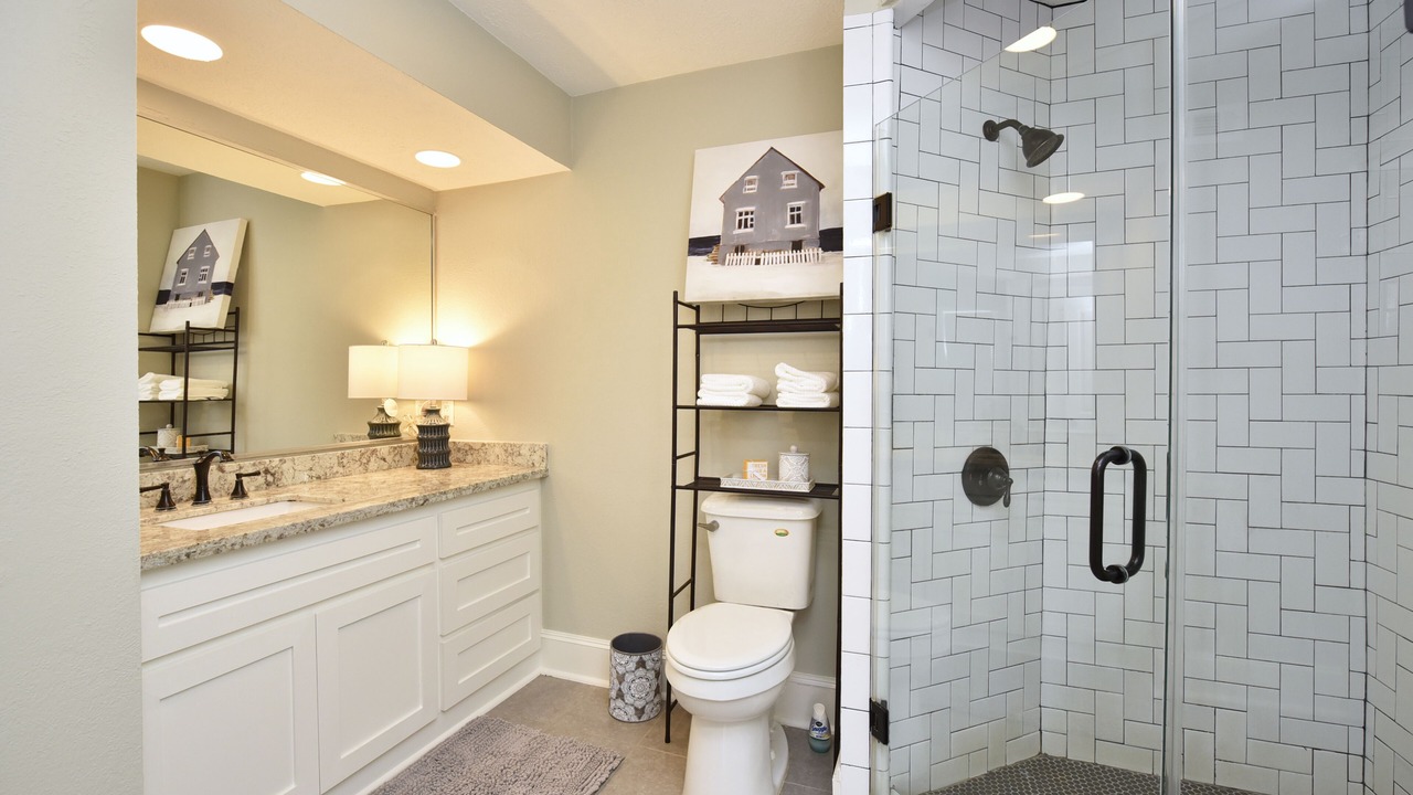 Photo of Bathroom in Brookhollow