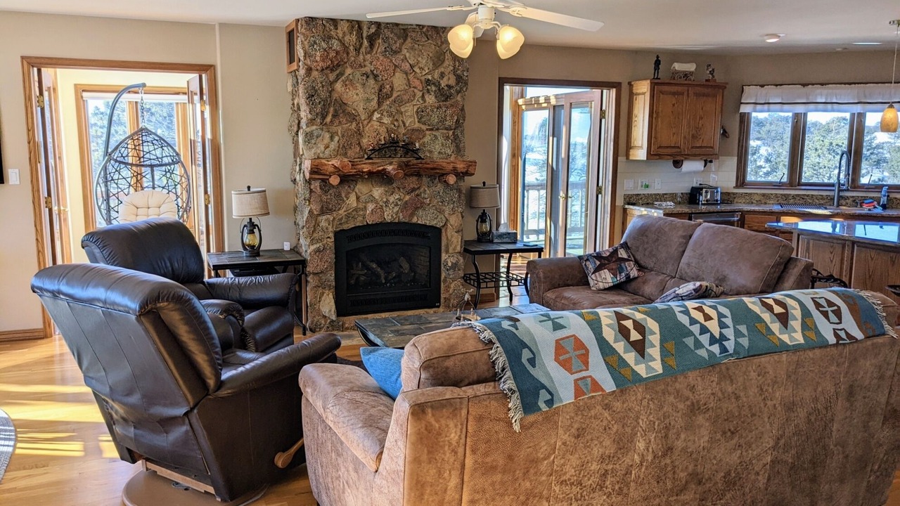 Photo of Livingroom in Granite Canon
