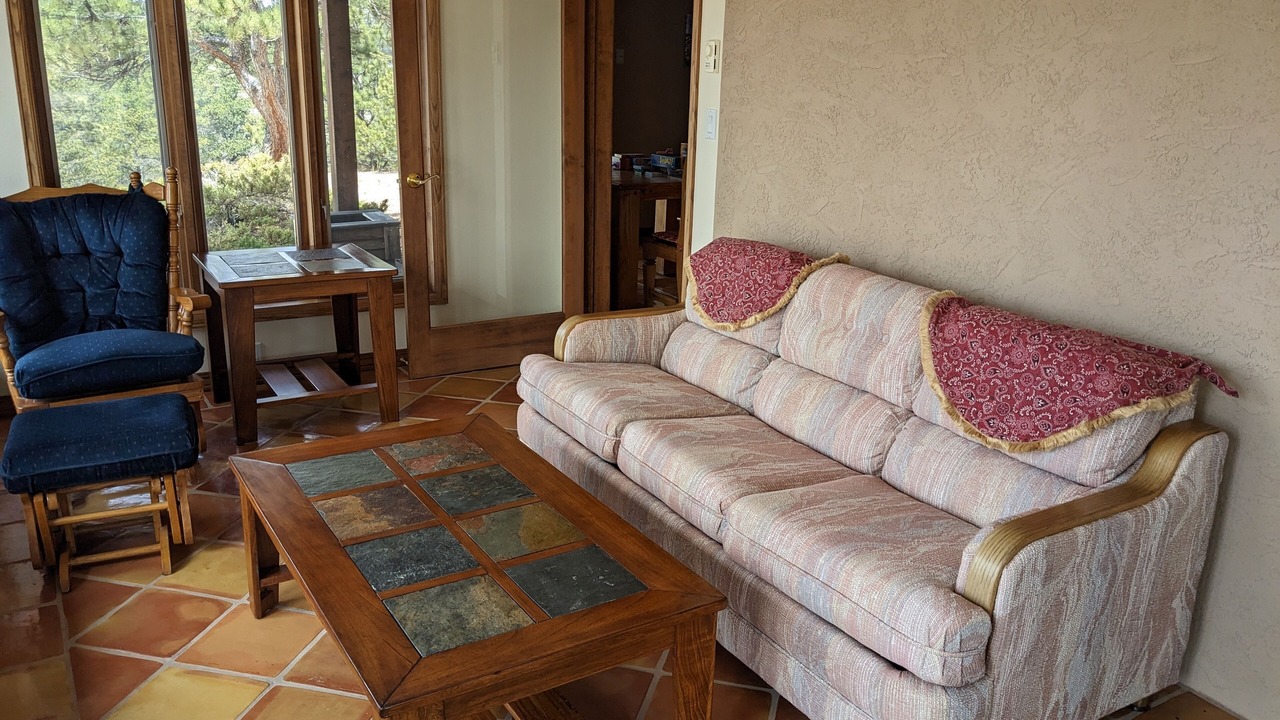 Photo of Livingroom in Granite Canon