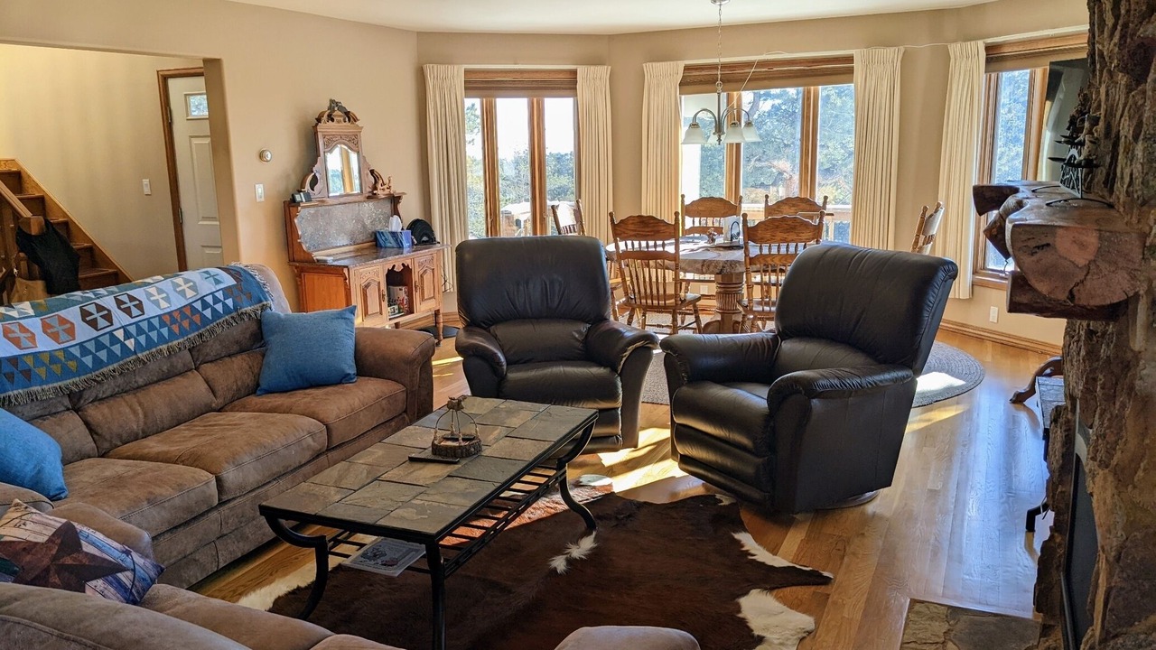 Photo of Livingroom in Granite Canon