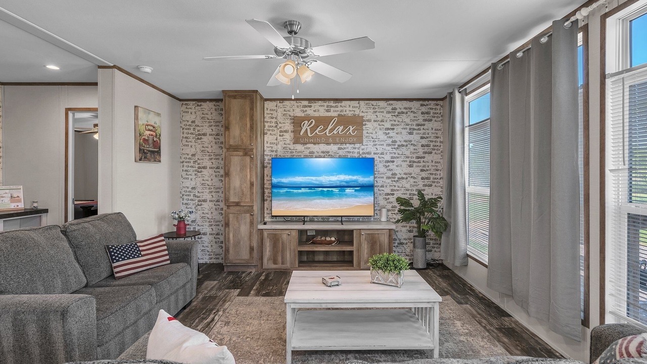 Photo of Livingroom in Converse