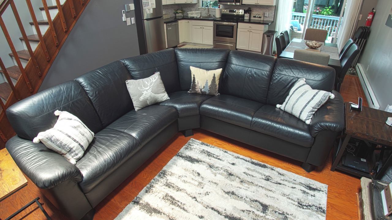 Photo of Livingroom in Tobyhanna