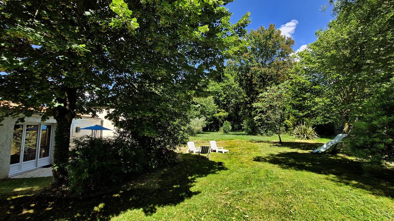 Photo of Outdoor in Grezac