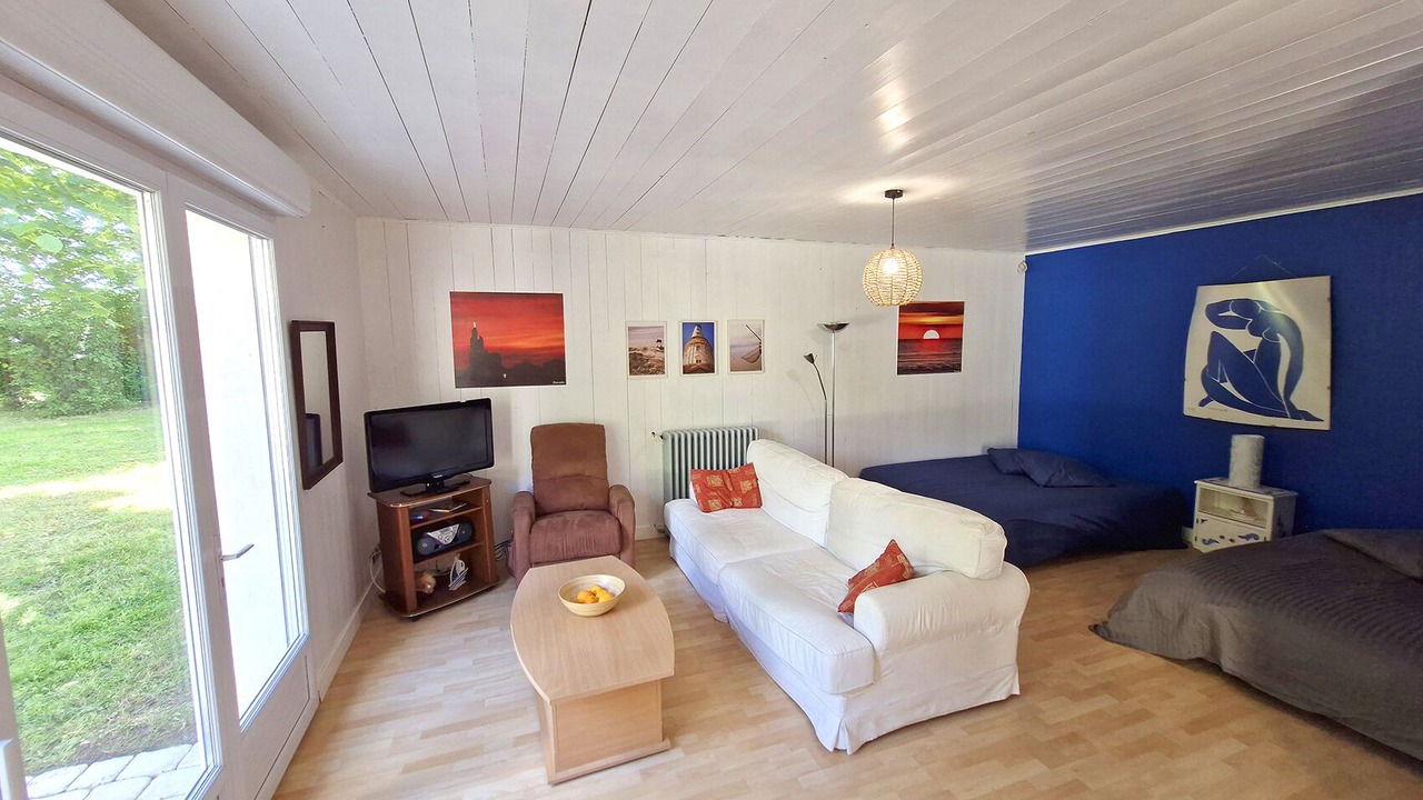 Photo of Livingroom in Grezac