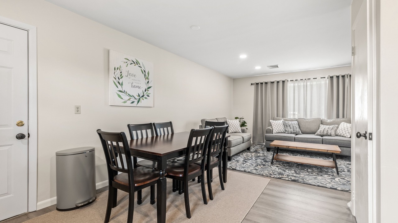 Photo of Others in Lawnton