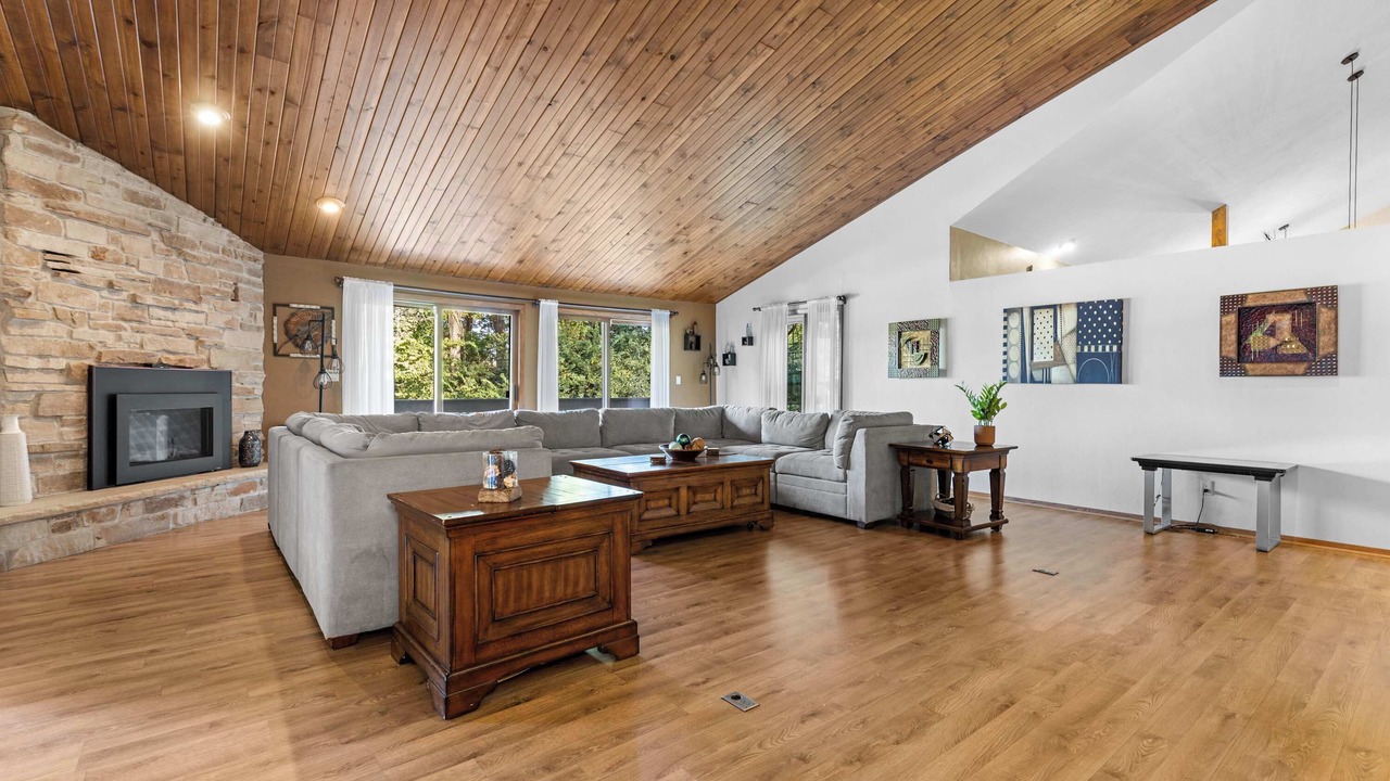 Photo of Livingroom in Rockford