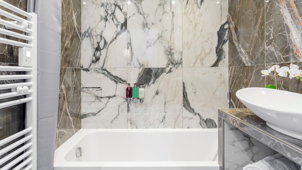 Photo of Bathroom in Arsenal