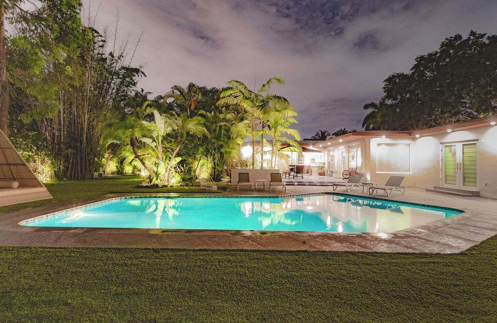 Photo of Outdoor in Golden Glades