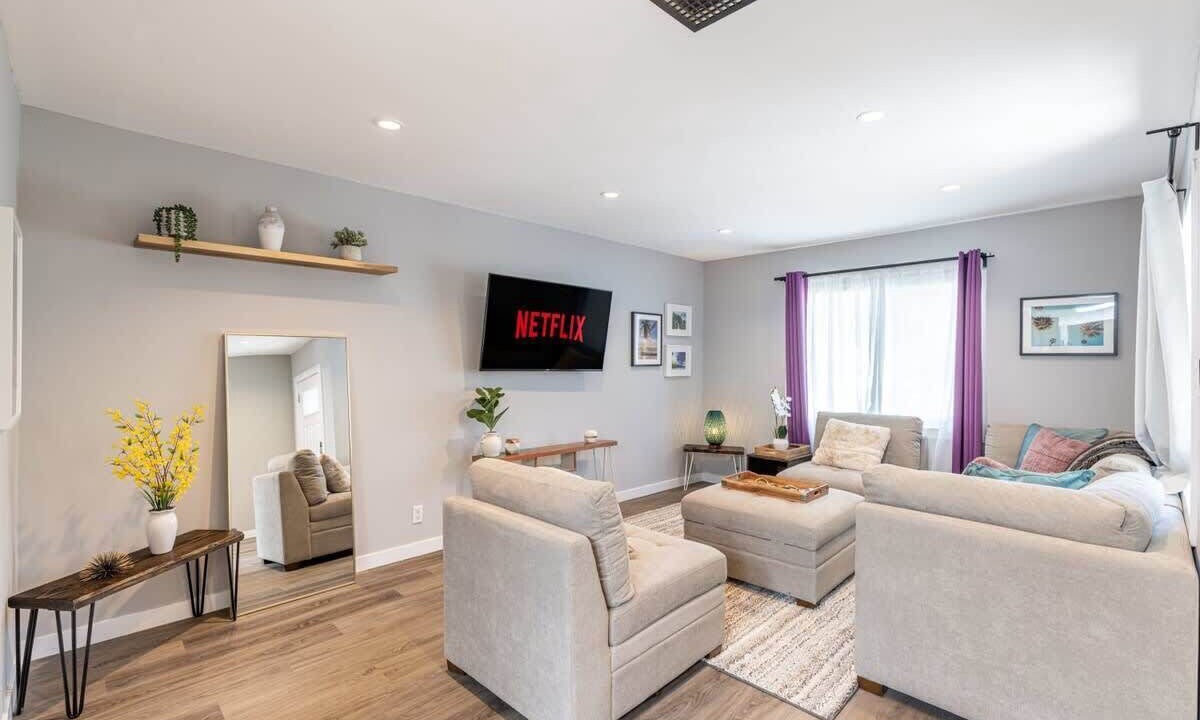 Photo of Bedroom in Encino
