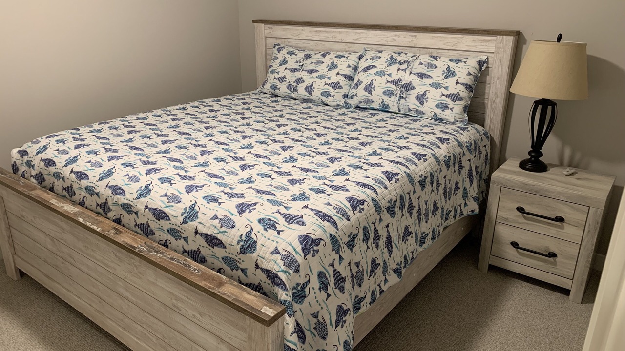 Photo of Bedroom in Arnolds Park