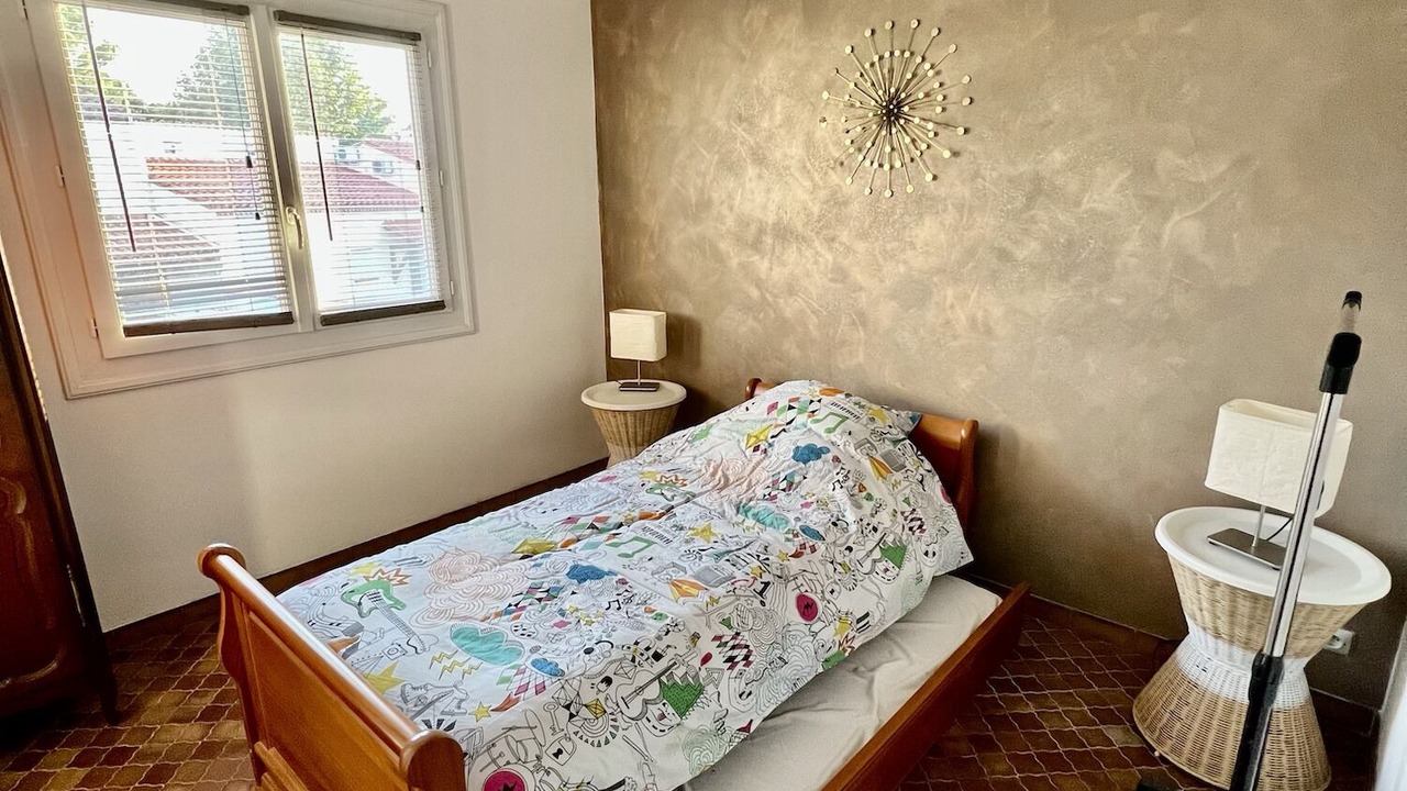 Photo of Bedroom in Saint-Genis