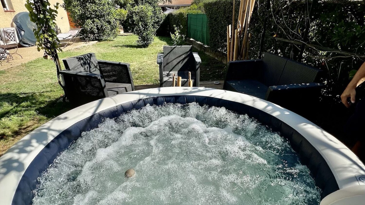 Photo of Patio Balcony in Saint-Genis