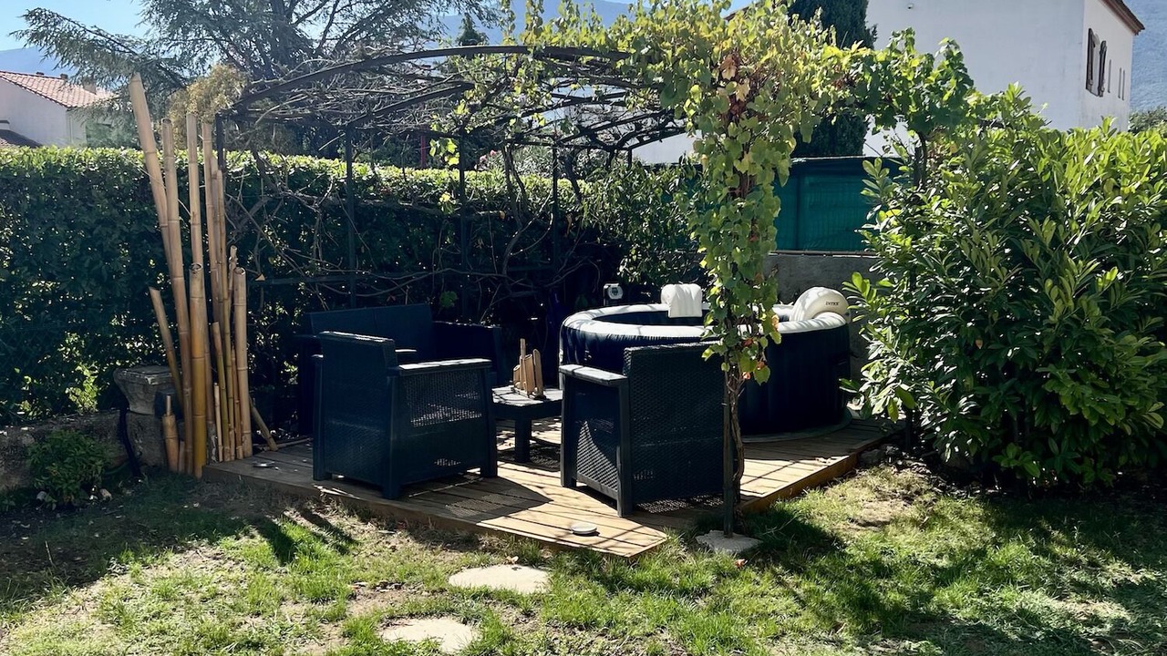 Photo of Patio Balcony in Saint-Genis