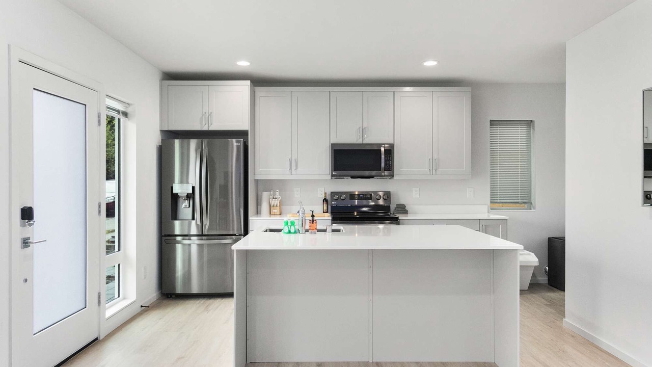 Photo of Others in Whittier Heights