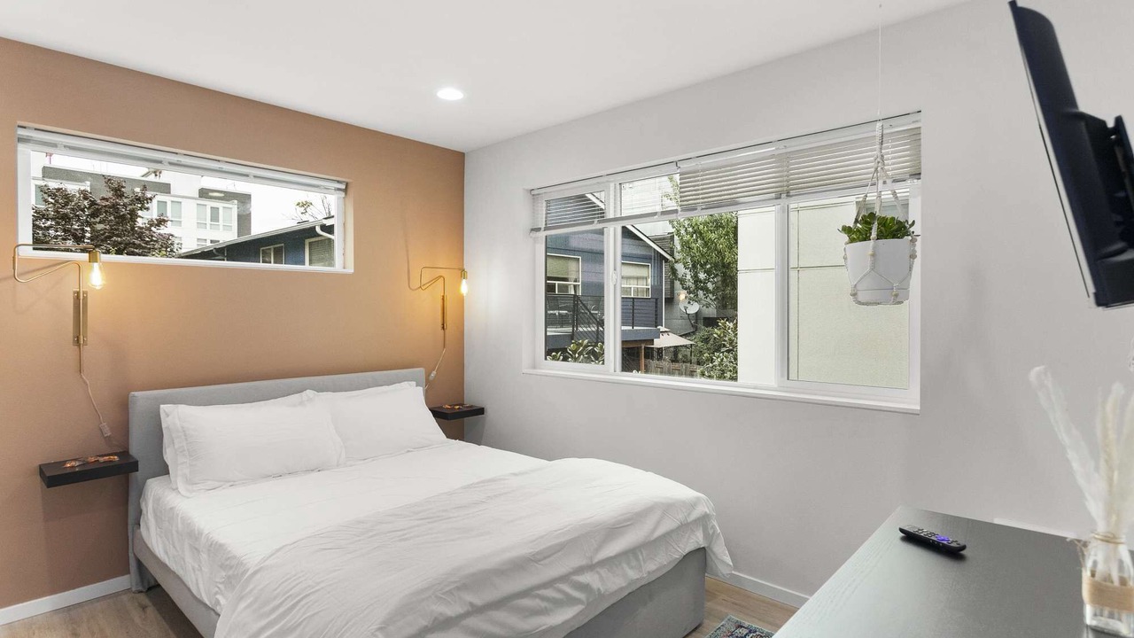 Photo of Bedroom in Whittier Heights