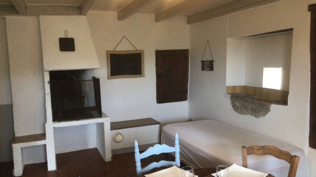 Photo of Others in Burlats