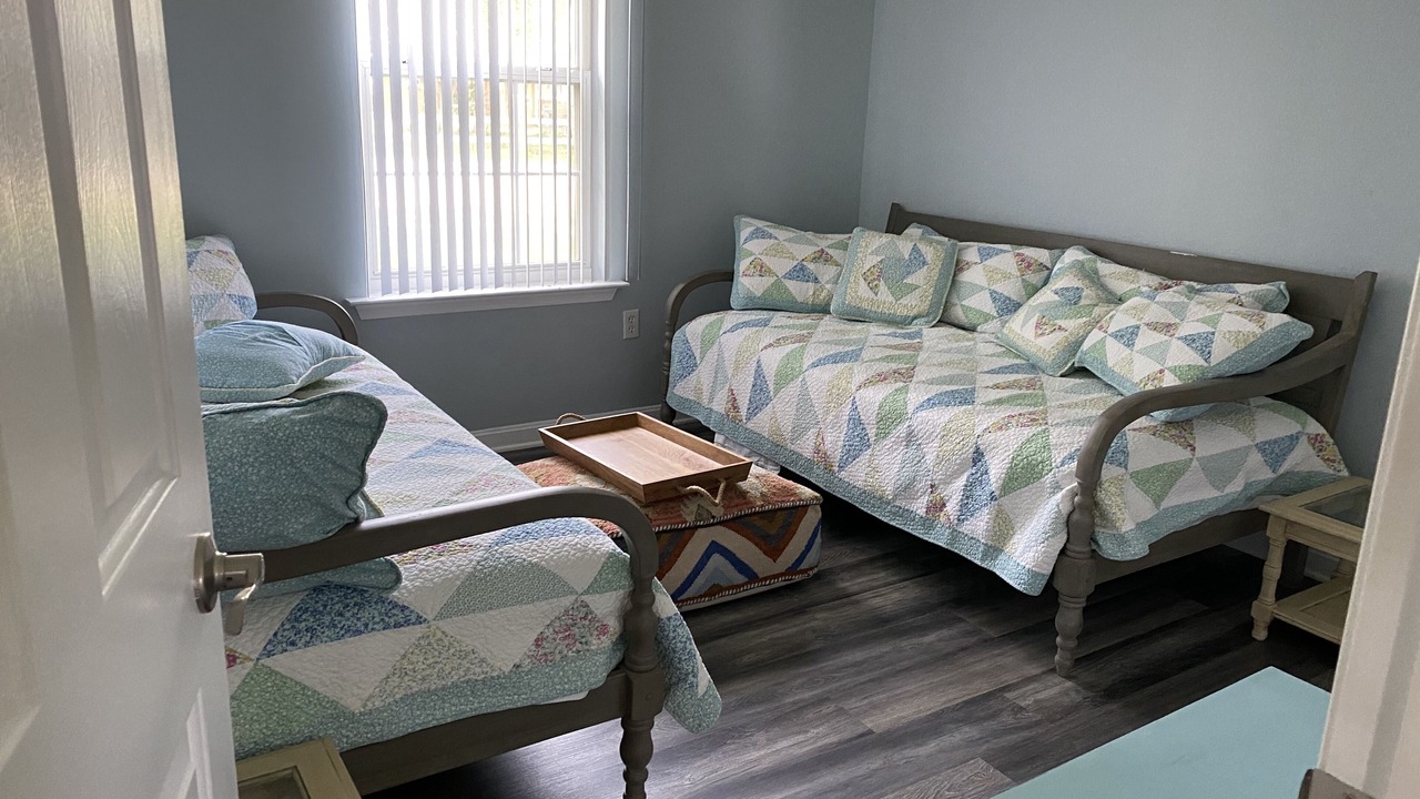 Photo of Bedroom in Cobb Island