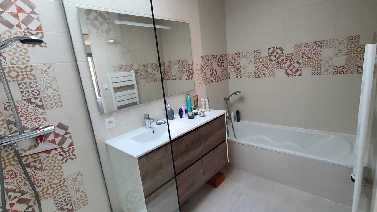 Photo of Bathroom in Les Moutiers-en-Retz