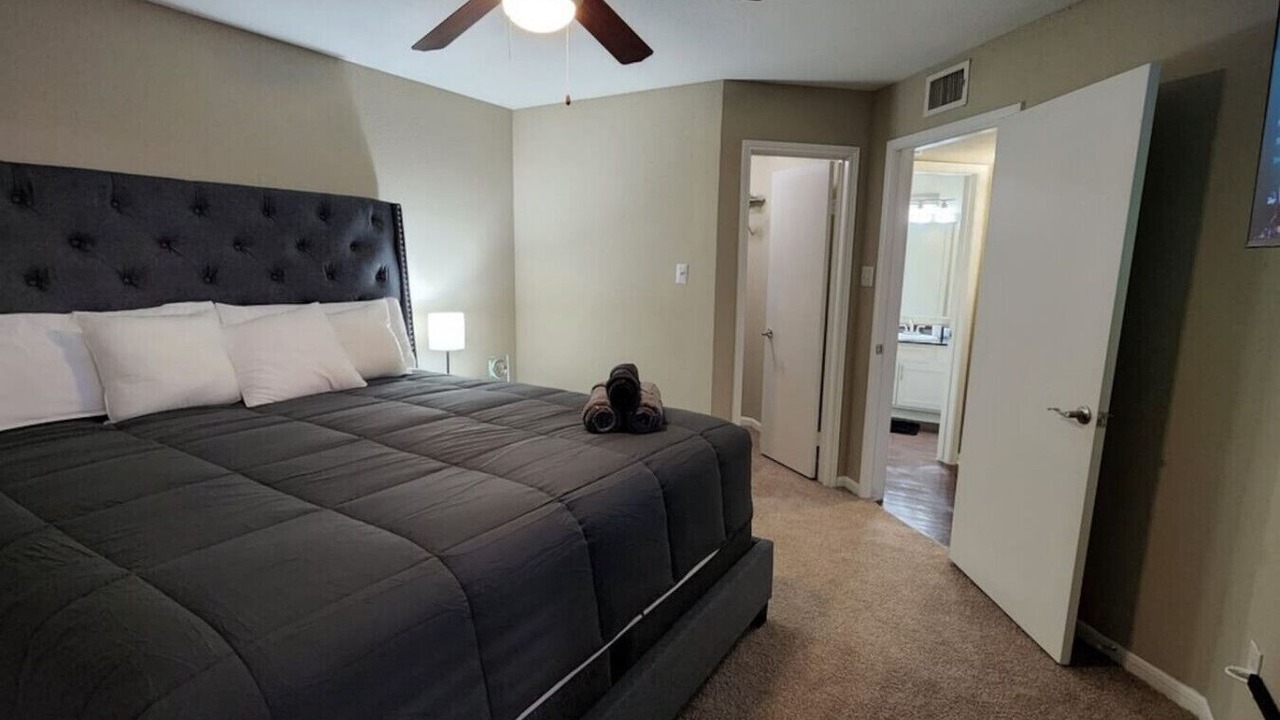 Photo of Bedroom in Astrodome