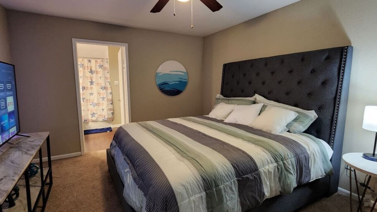 Photo of Bedroom in Astrodome