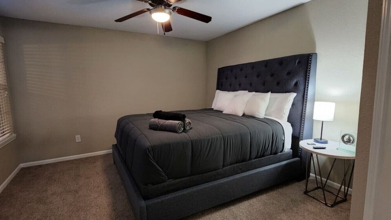 Photo of Bedroom in Astrodome