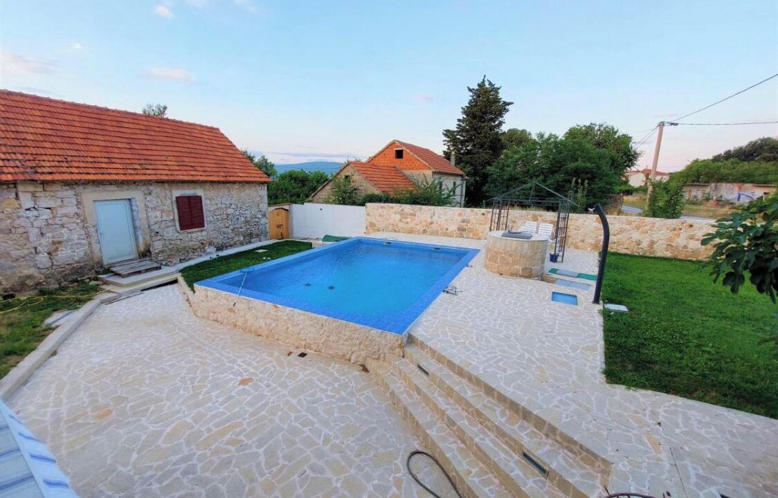 Photo of Outdoor in Drnis