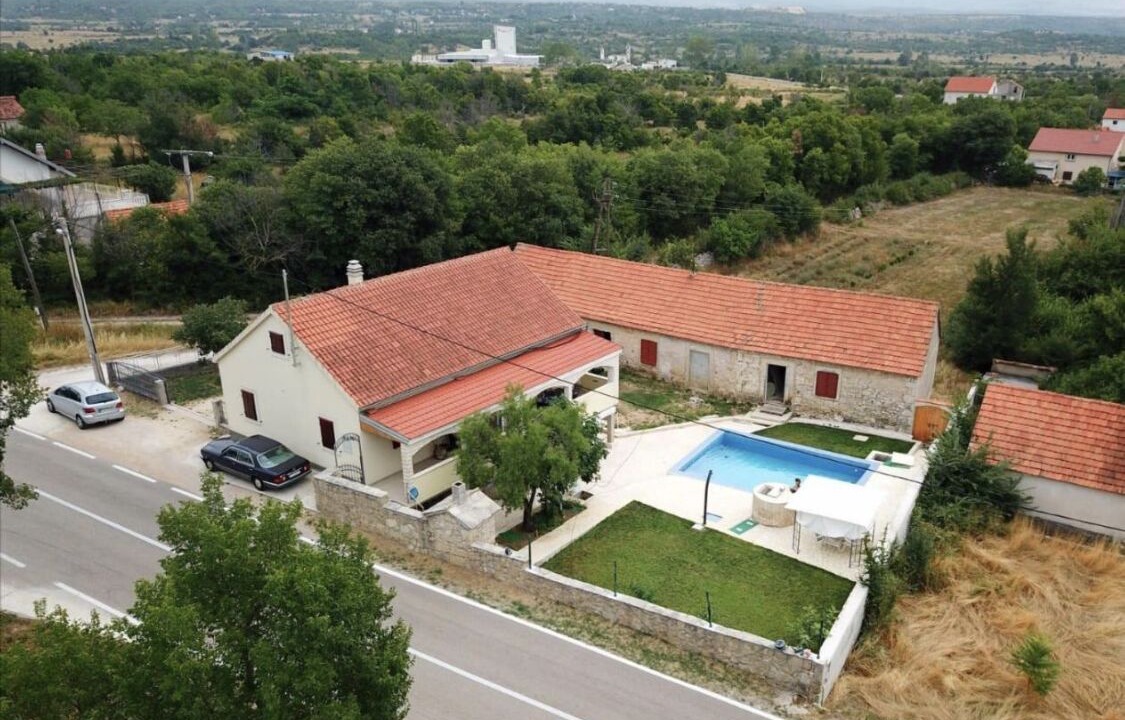 Photo of Outdoor in Drnis