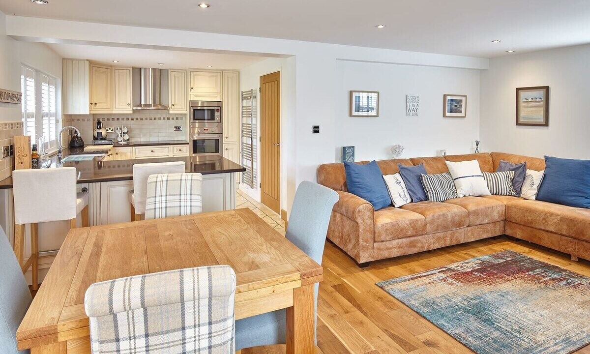 Photo of Others in Newton by the Sea