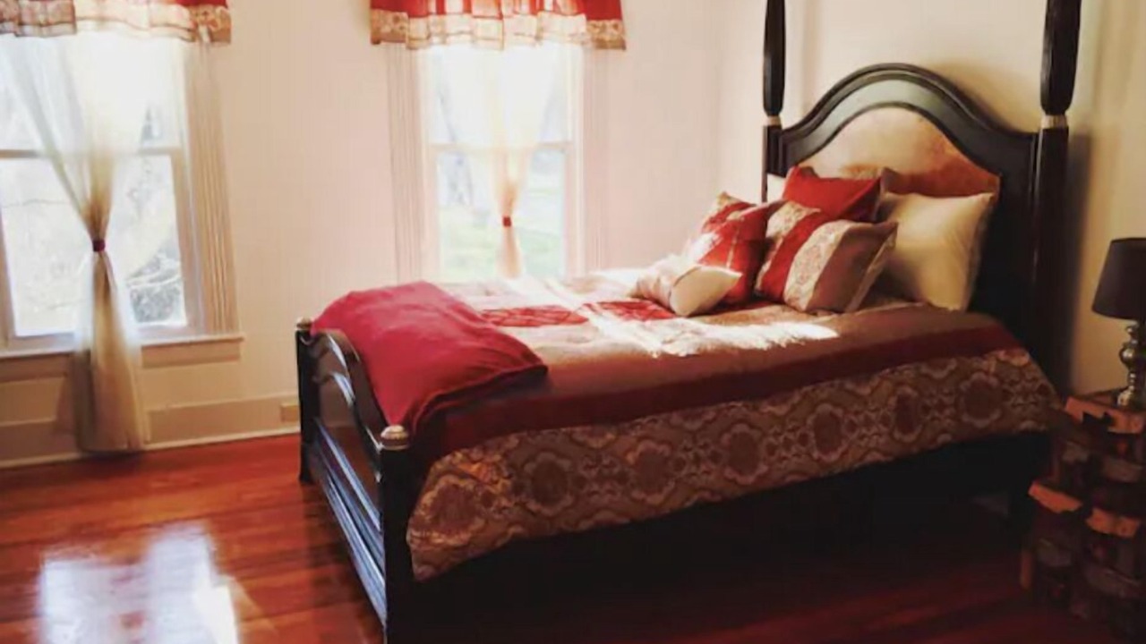 Photo of Bedroom in Davidson