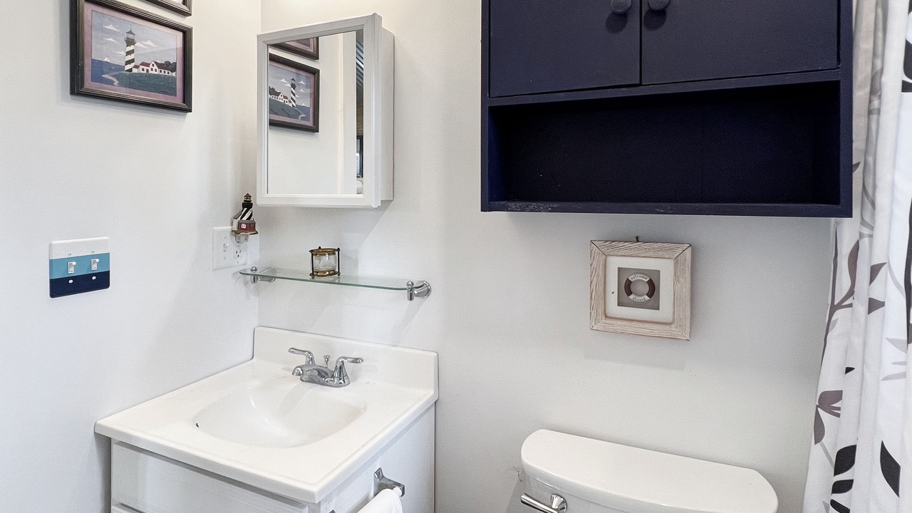 Photo of Bathroom in Cape Neddick