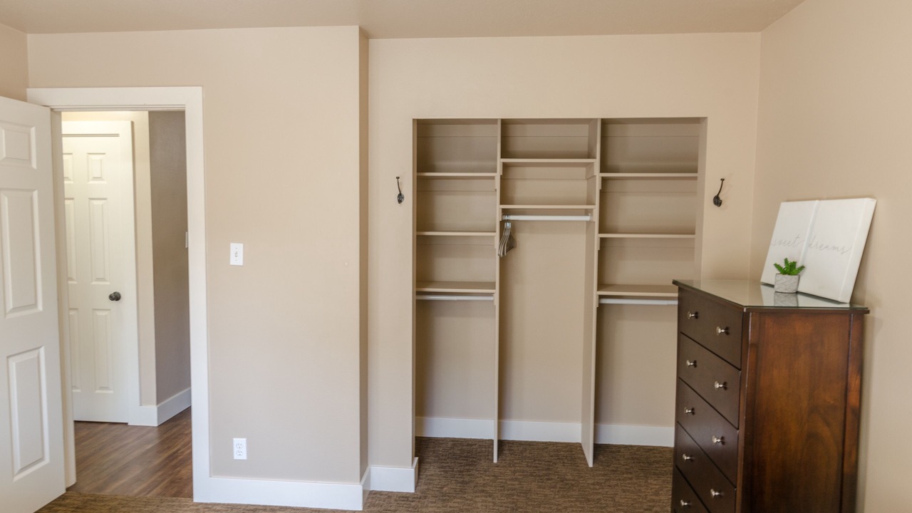 Photo of Bedroom in Logan