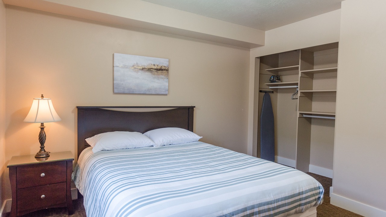 Photo of Bedroom in Logan