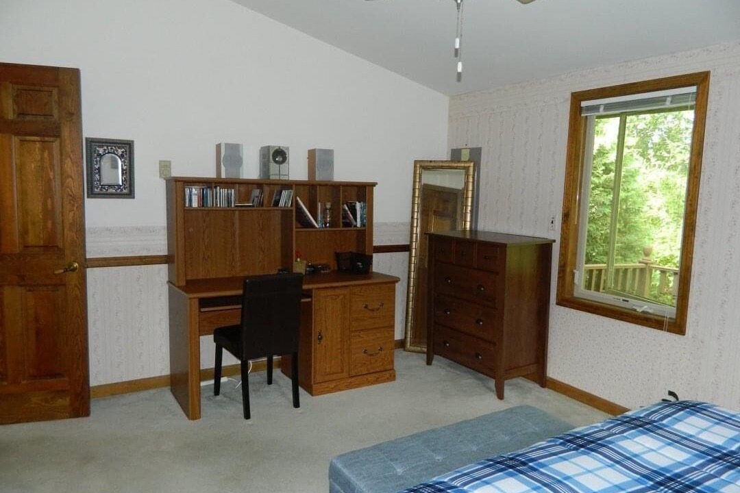 Photo of Bedroom in Brier Hill