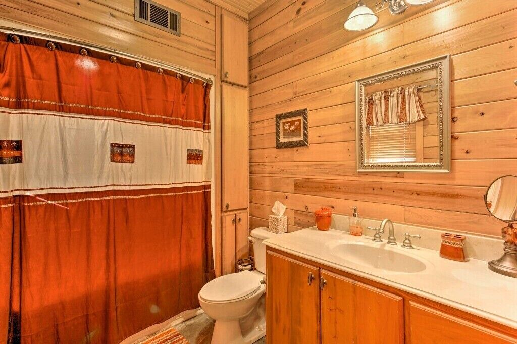 Photo of Bathroom in Florien