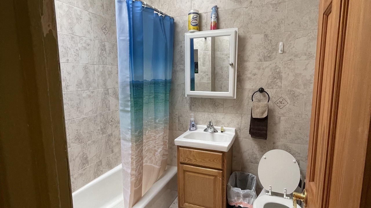 Photo of Bathroom in Ditmars Steinway