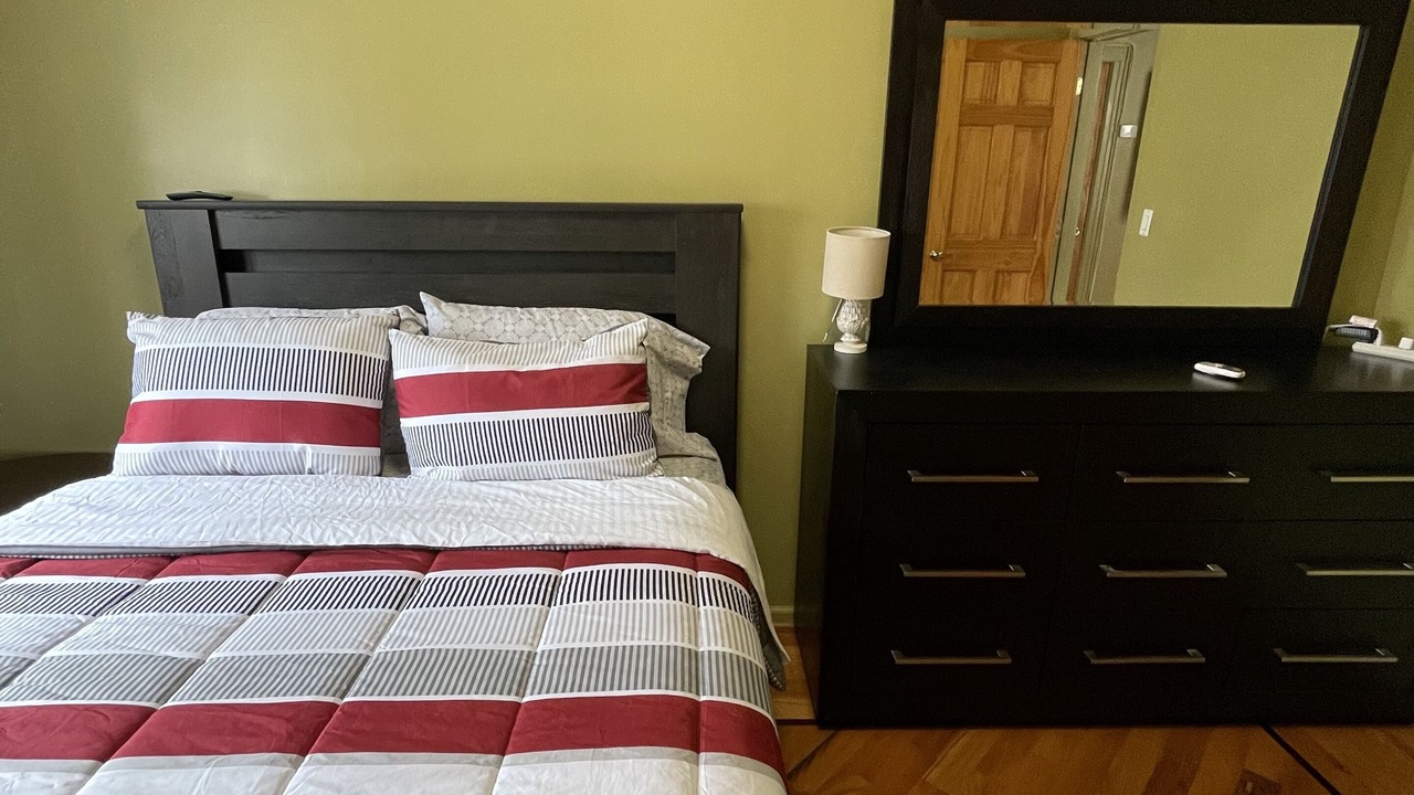 Photo of Bedroom in Ditmars Steinway