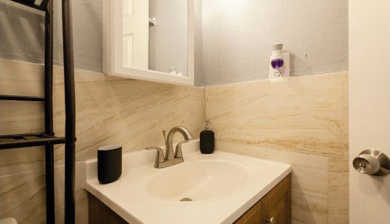 Photo of Bathroom in Wilton Manors