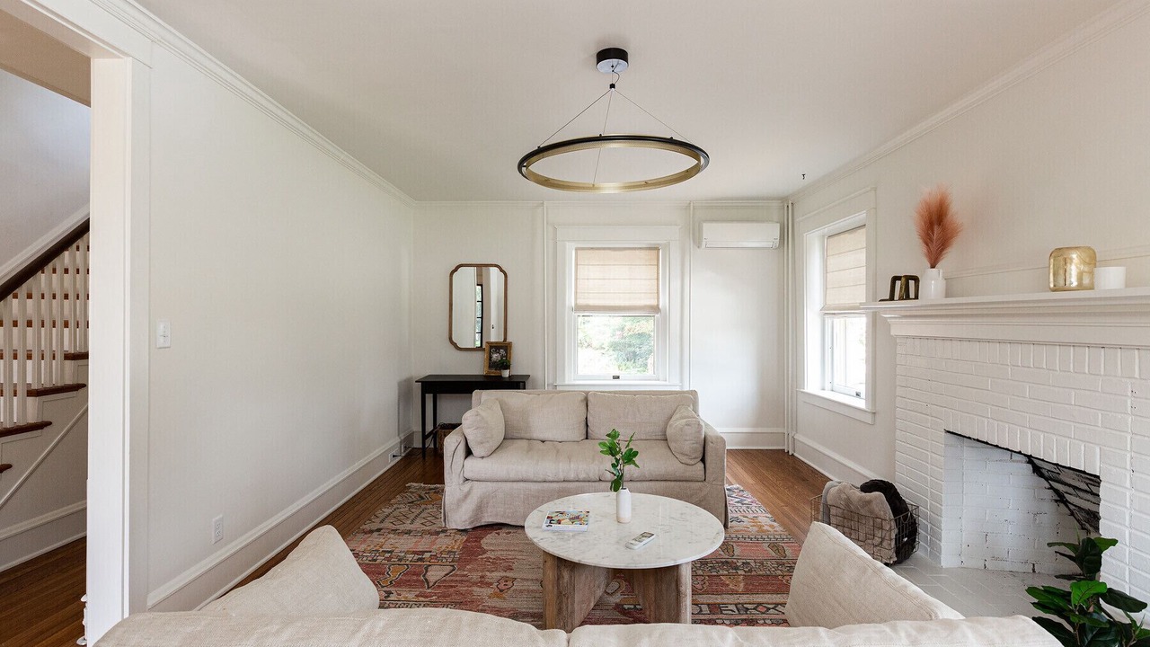 Photo of Livingroom in Leacock-Leola-Bareville