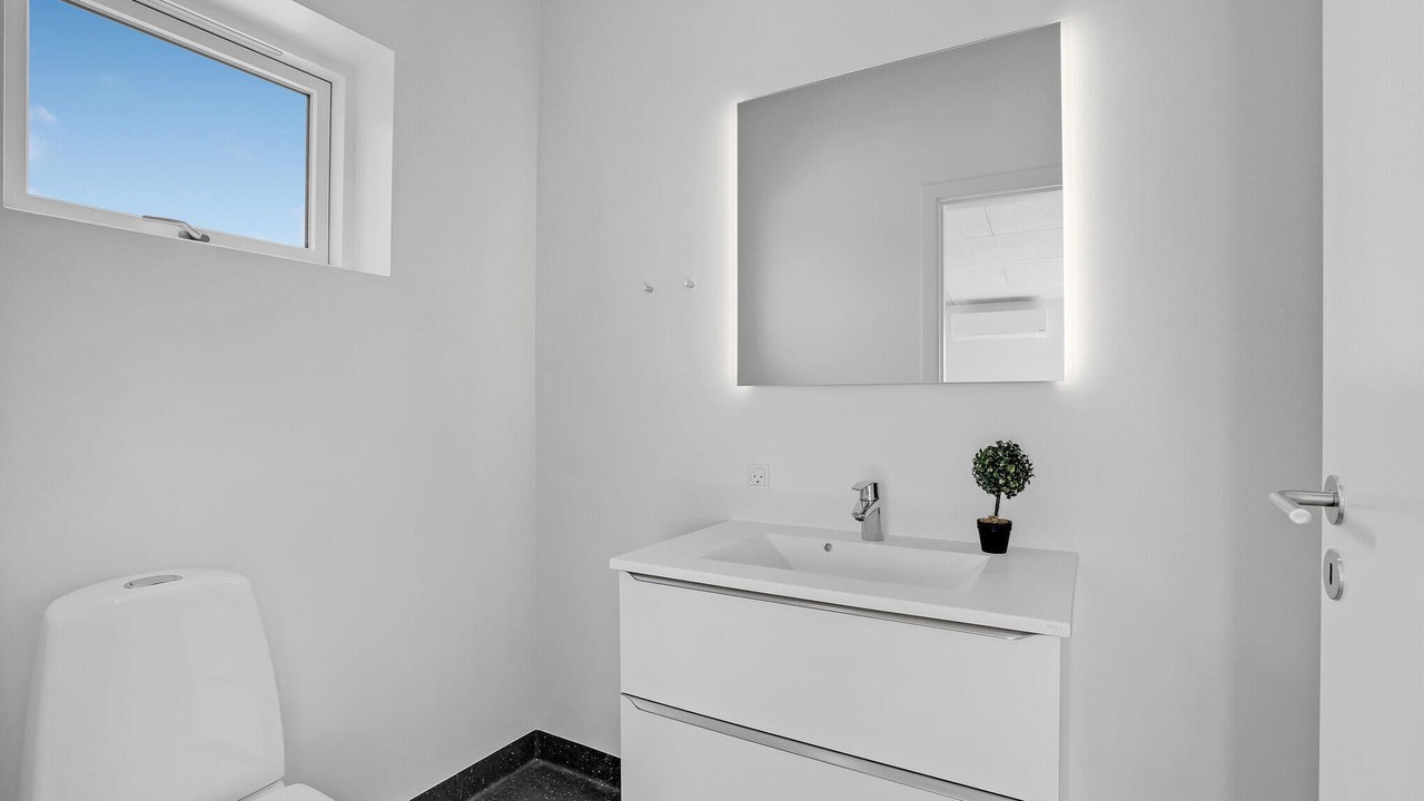 Photo of Bathroom in Hjarbæk
