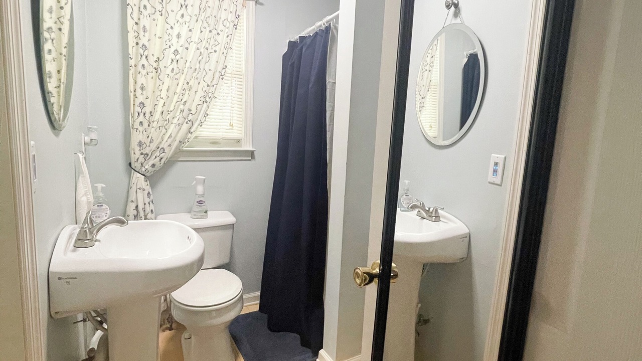 Photo of Bathroom in Hiawassee