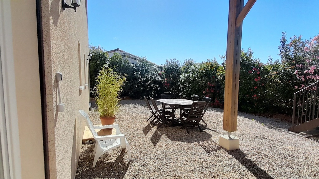 Photo of Outdoor in Pouzolles