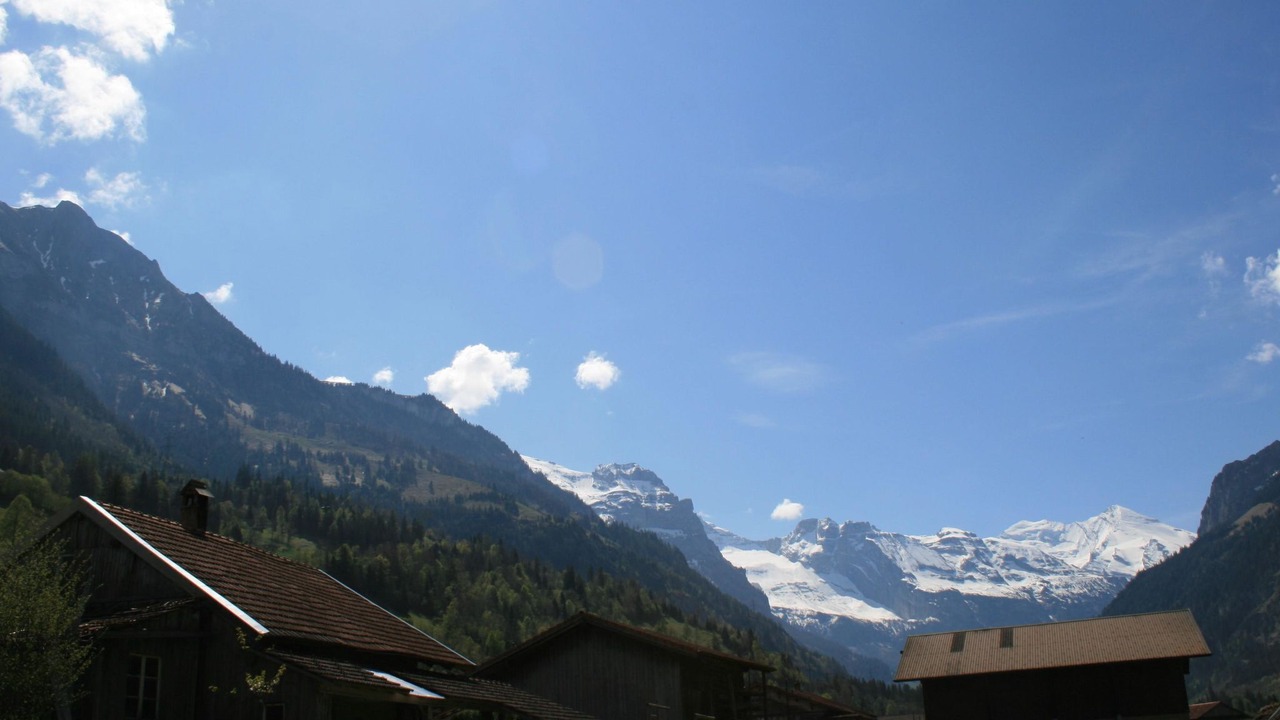 Photo of Others in Kandergrund